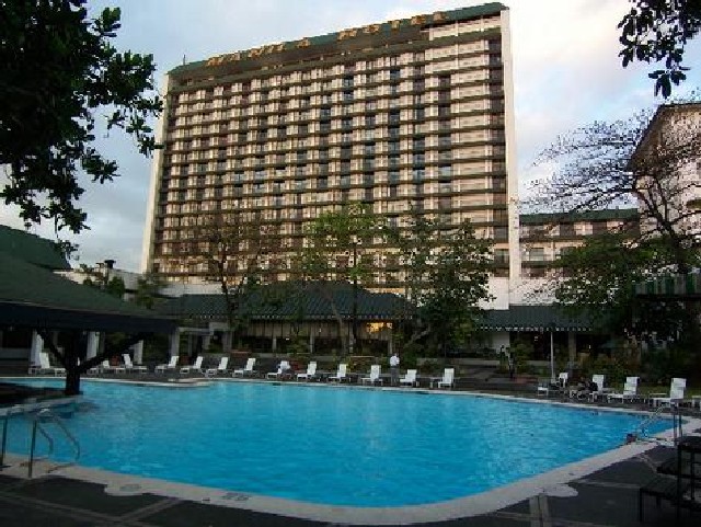 The Manila Hotel | Travel to the Philippines