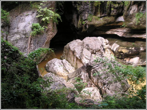 Bintakan Cave