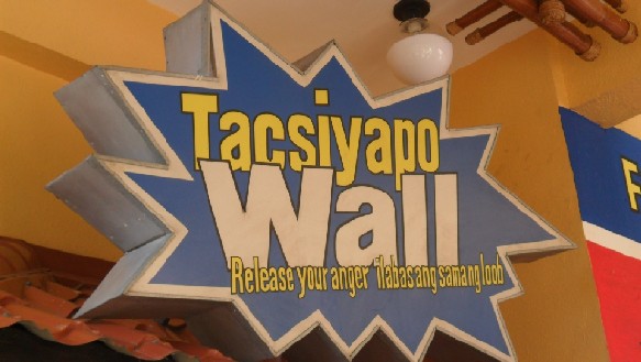 Tarlac Tacsyapo Wall