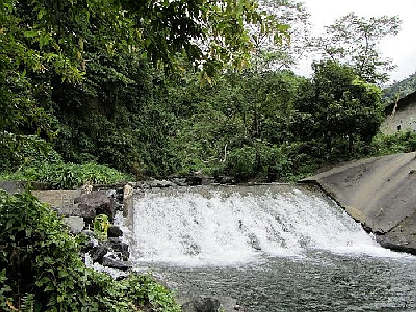 Aurora Ditumabo Falls