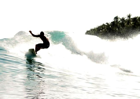 Quezon Surfing