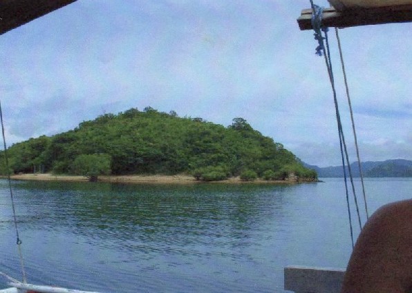 quezon Palasan Island