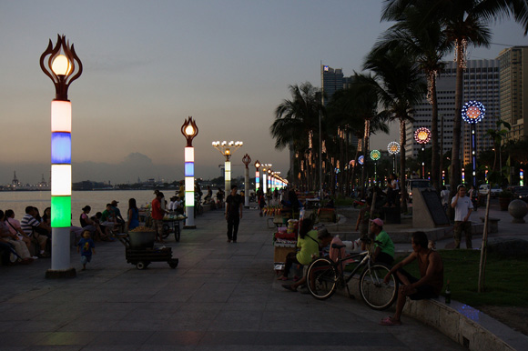 Manila Bay Walk